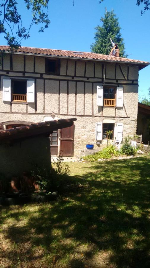 Maison Spacieuse A St Constant Fournoules Avec Jardin Saint-Constant Exterior foto